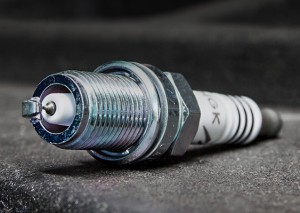 Spark plug NGK B7HS