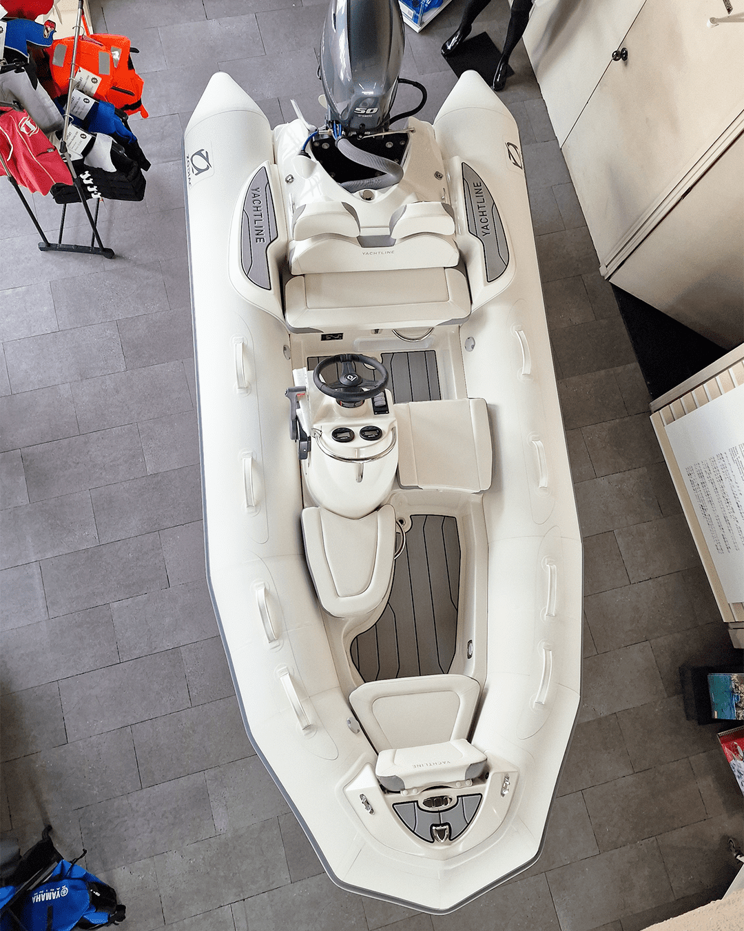 Zodiac Yachtline 400