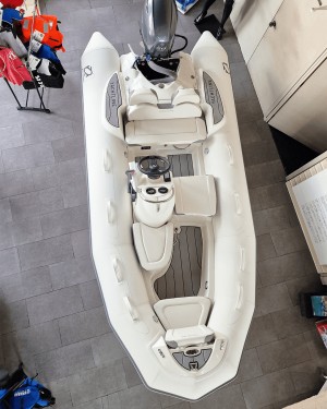 Zodiac Yachtline 400